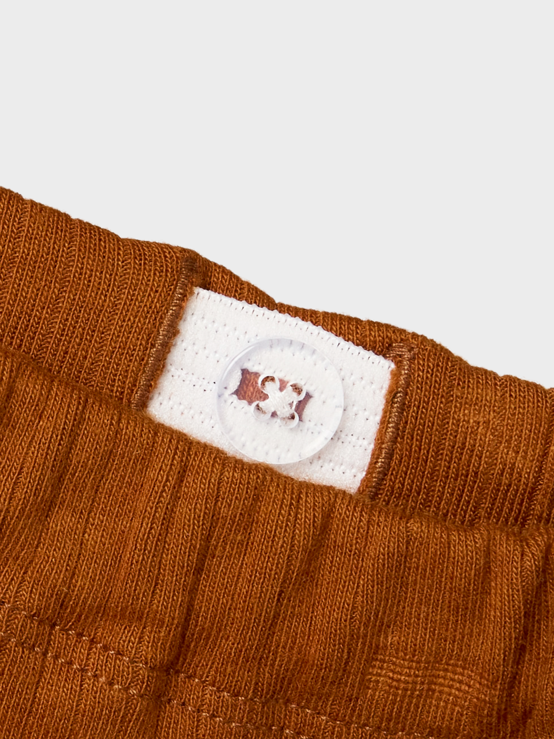 model_shot-front_full