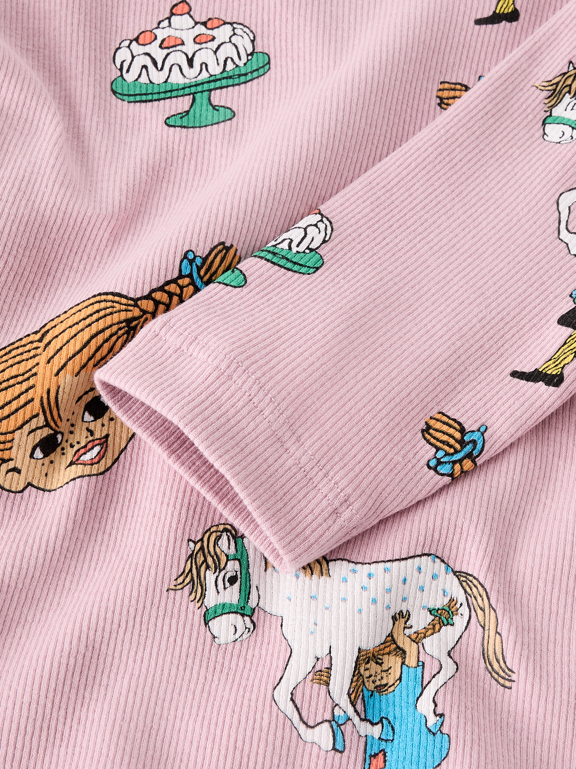 model_shot-front_full