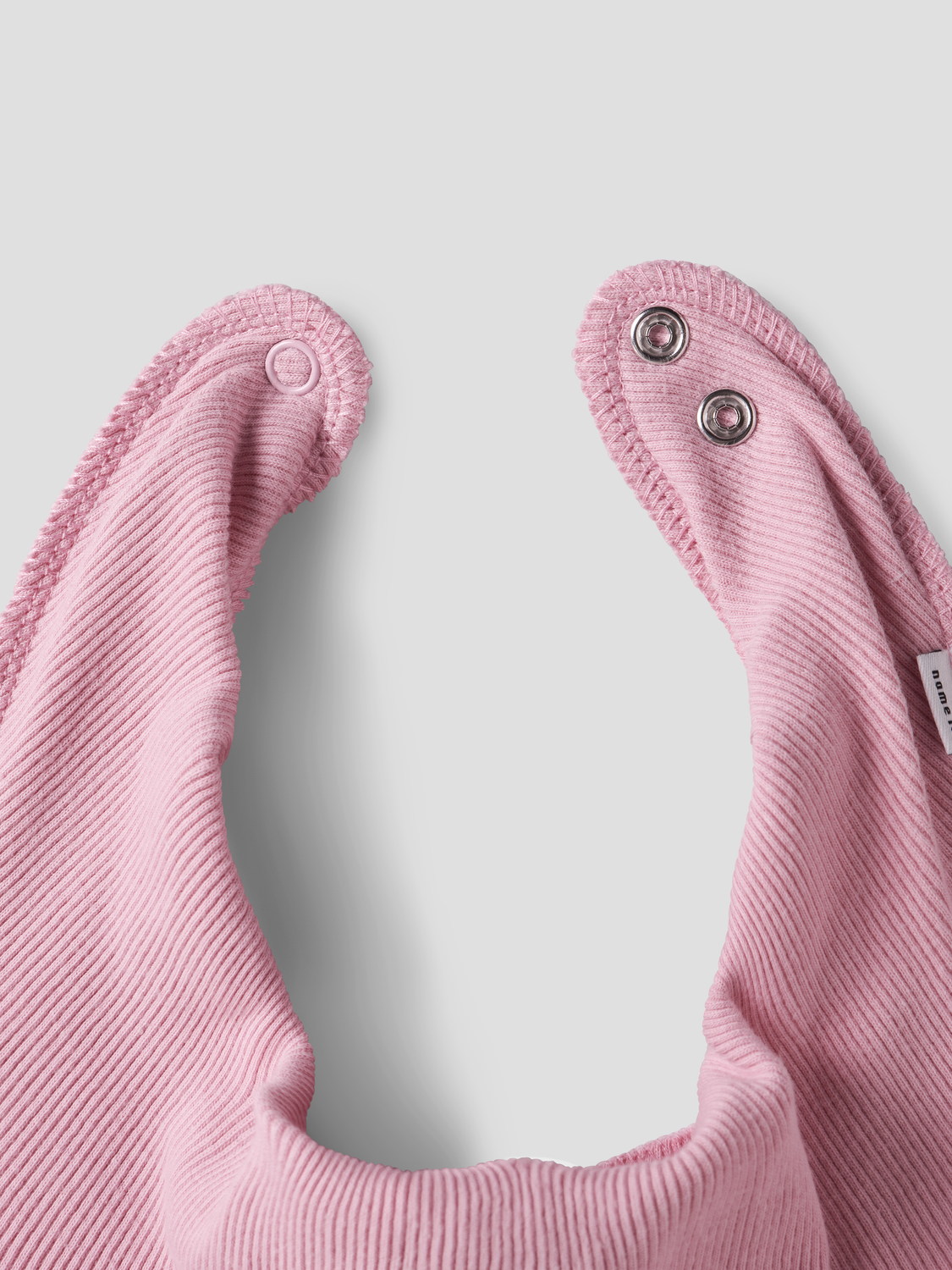 model_shot-front_full