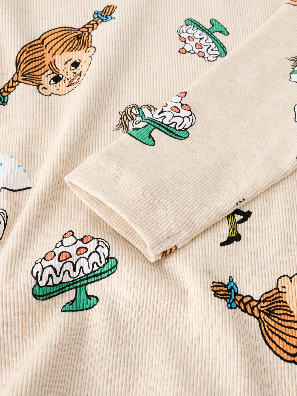 model_shot-front_full