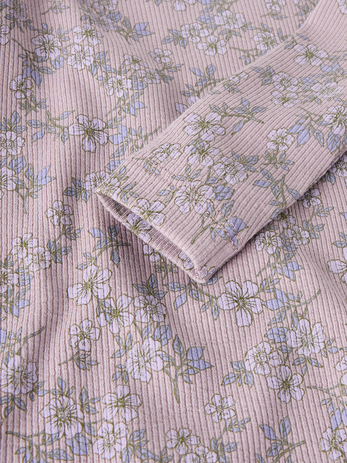 model_shot-front_full