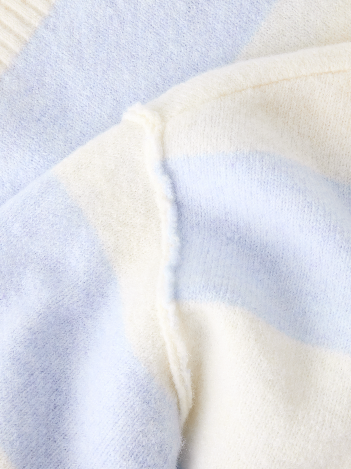 model_shot-front_full