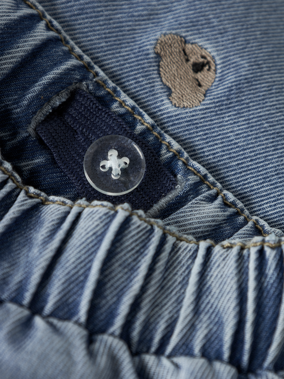 model_shot-front_full