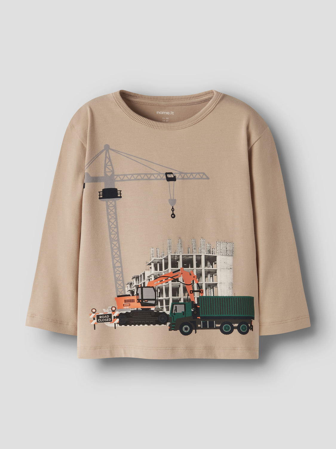 model_shot-front