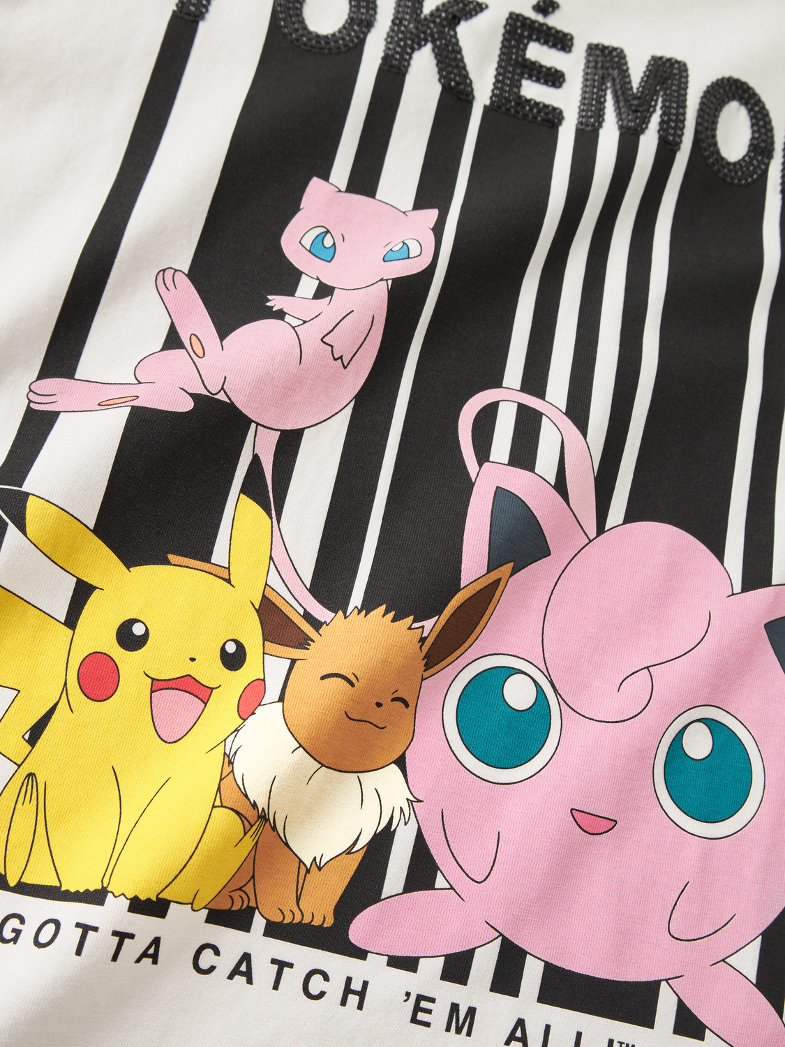 model_shot-front_full