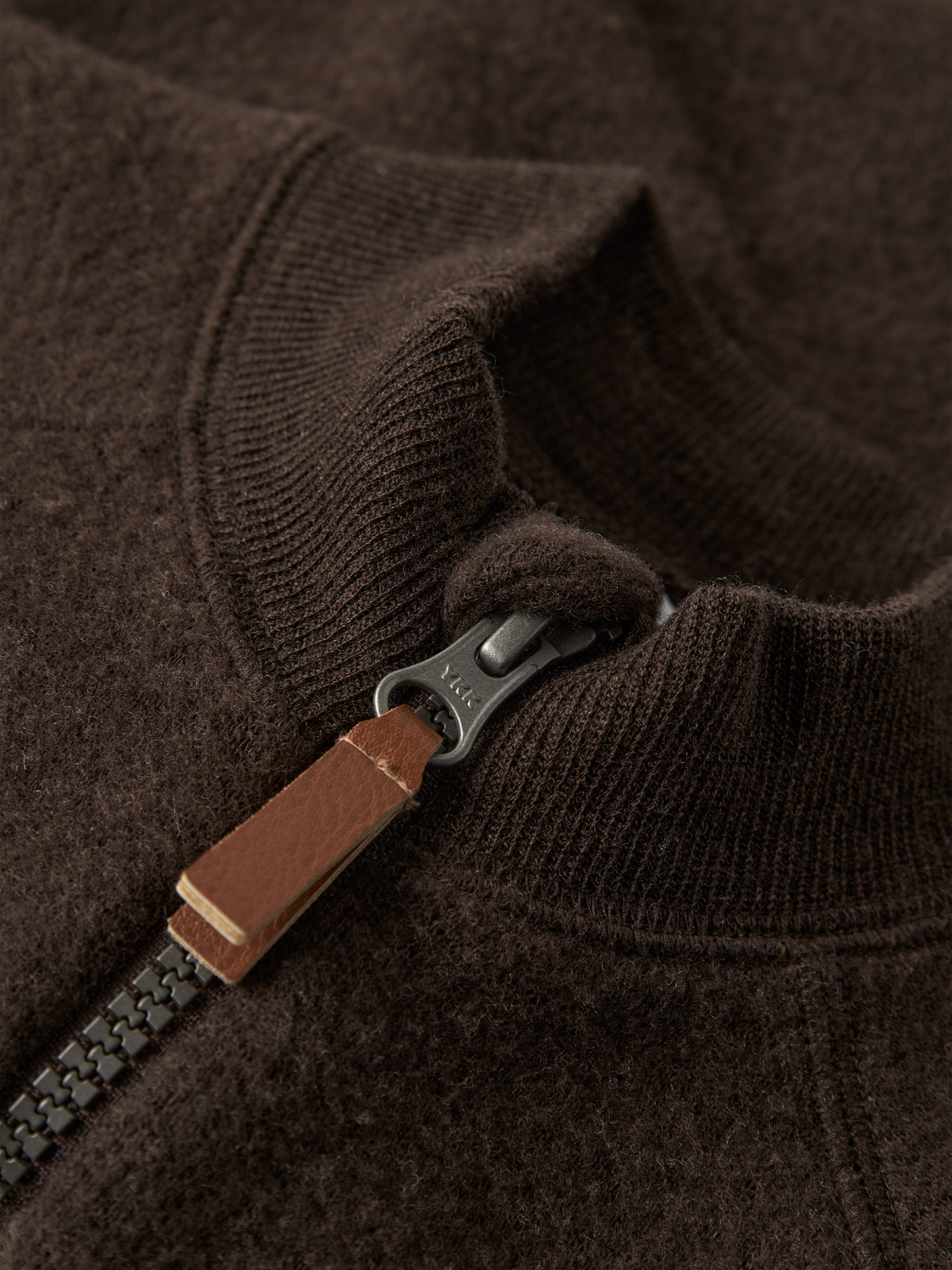 model_shot-front_full