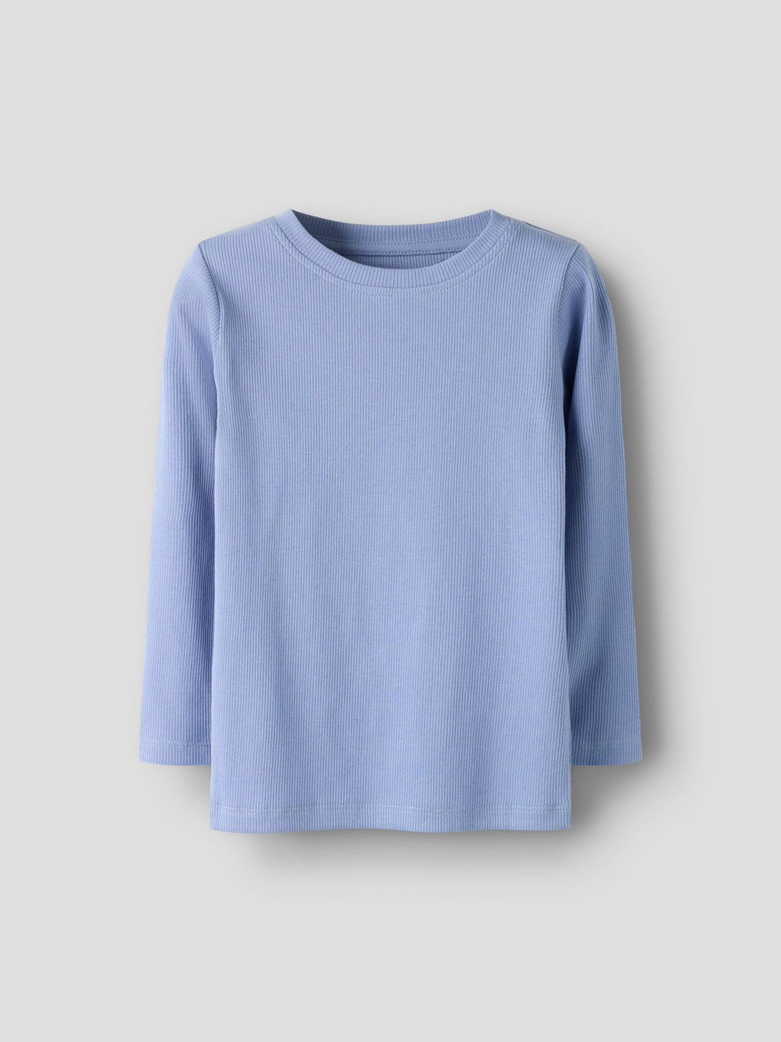 model_shot-front