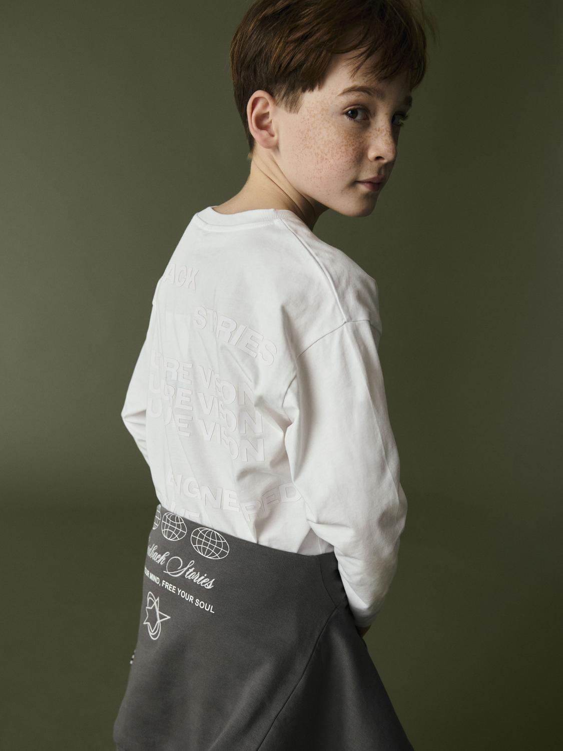 model_shot-creative