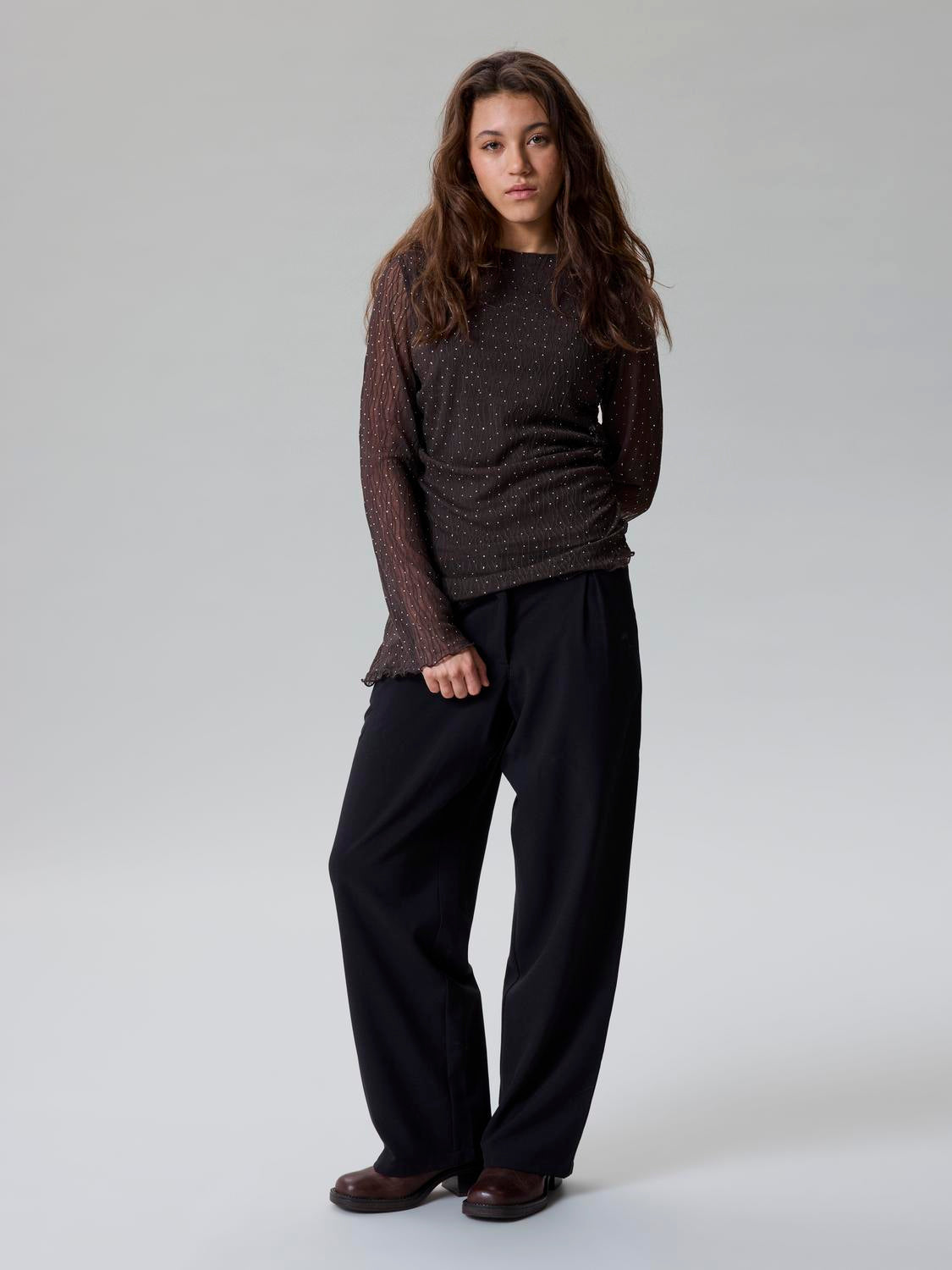 model_shot-detail
