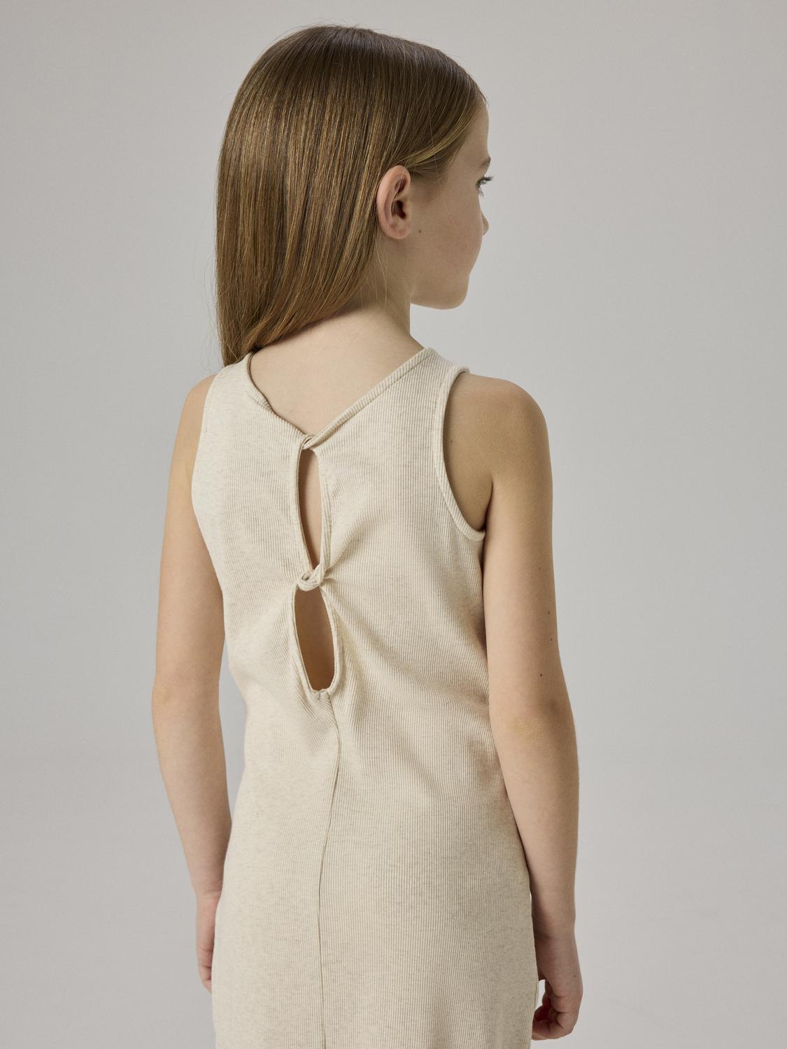 model_shot-creative