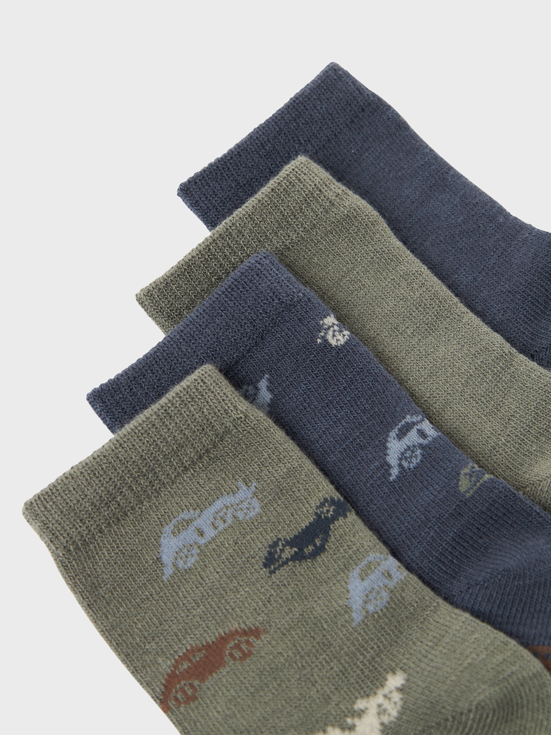 model_shot-front_full