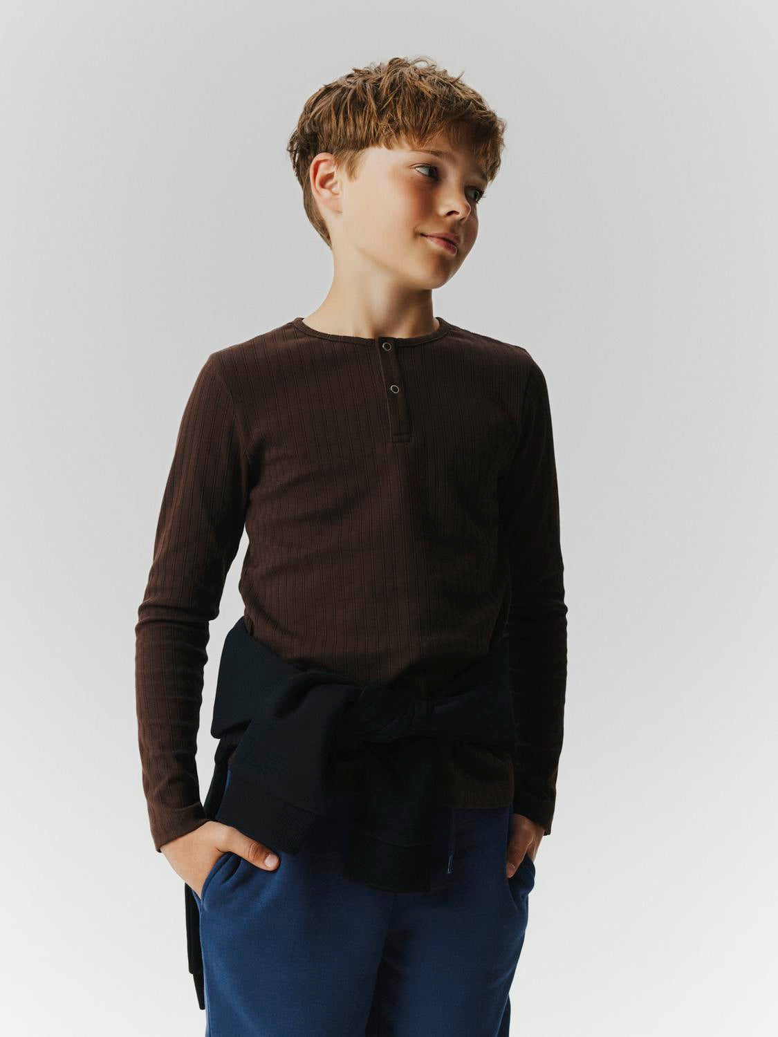 model_shot-creative