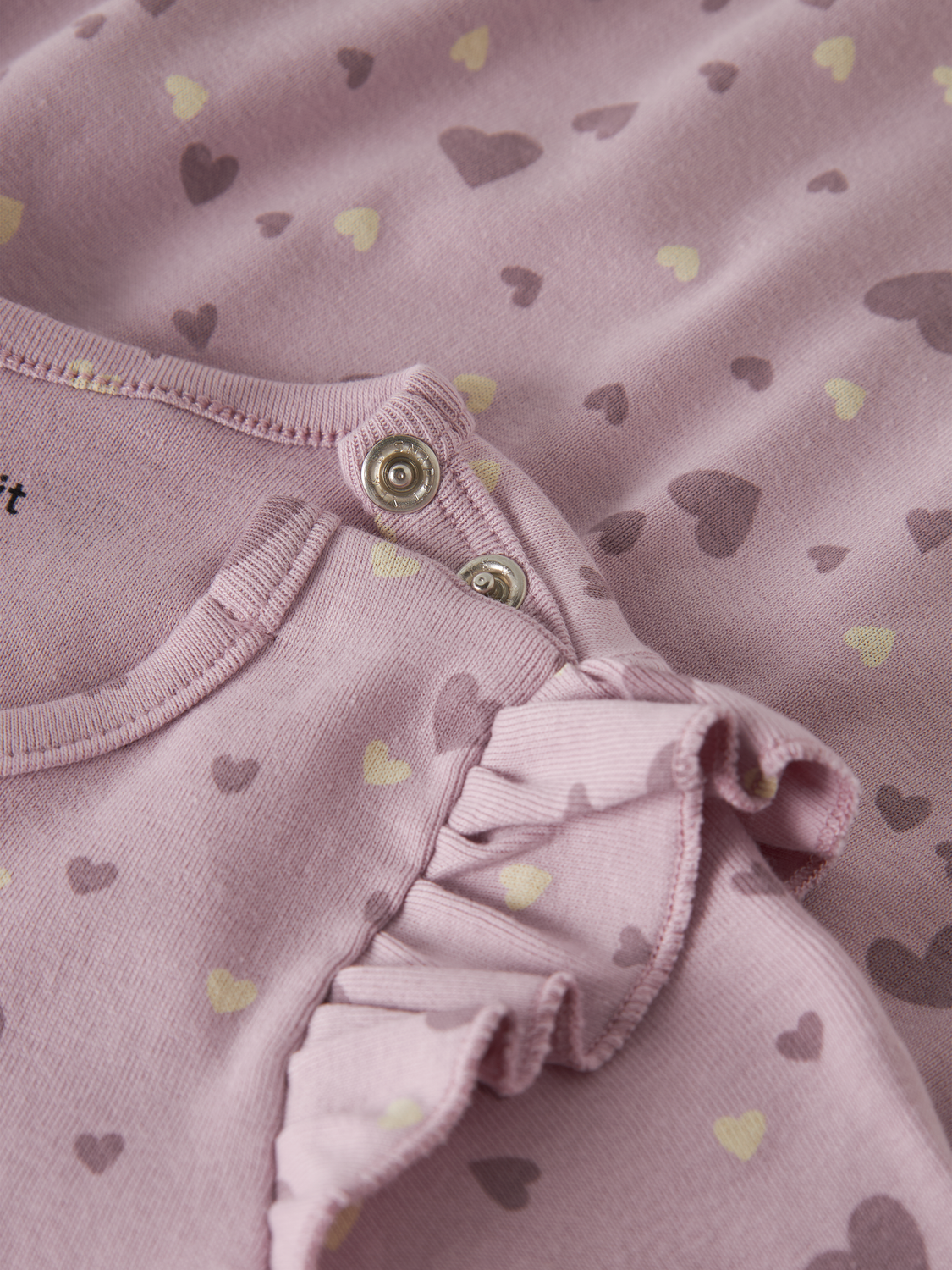 model_shot-front_full