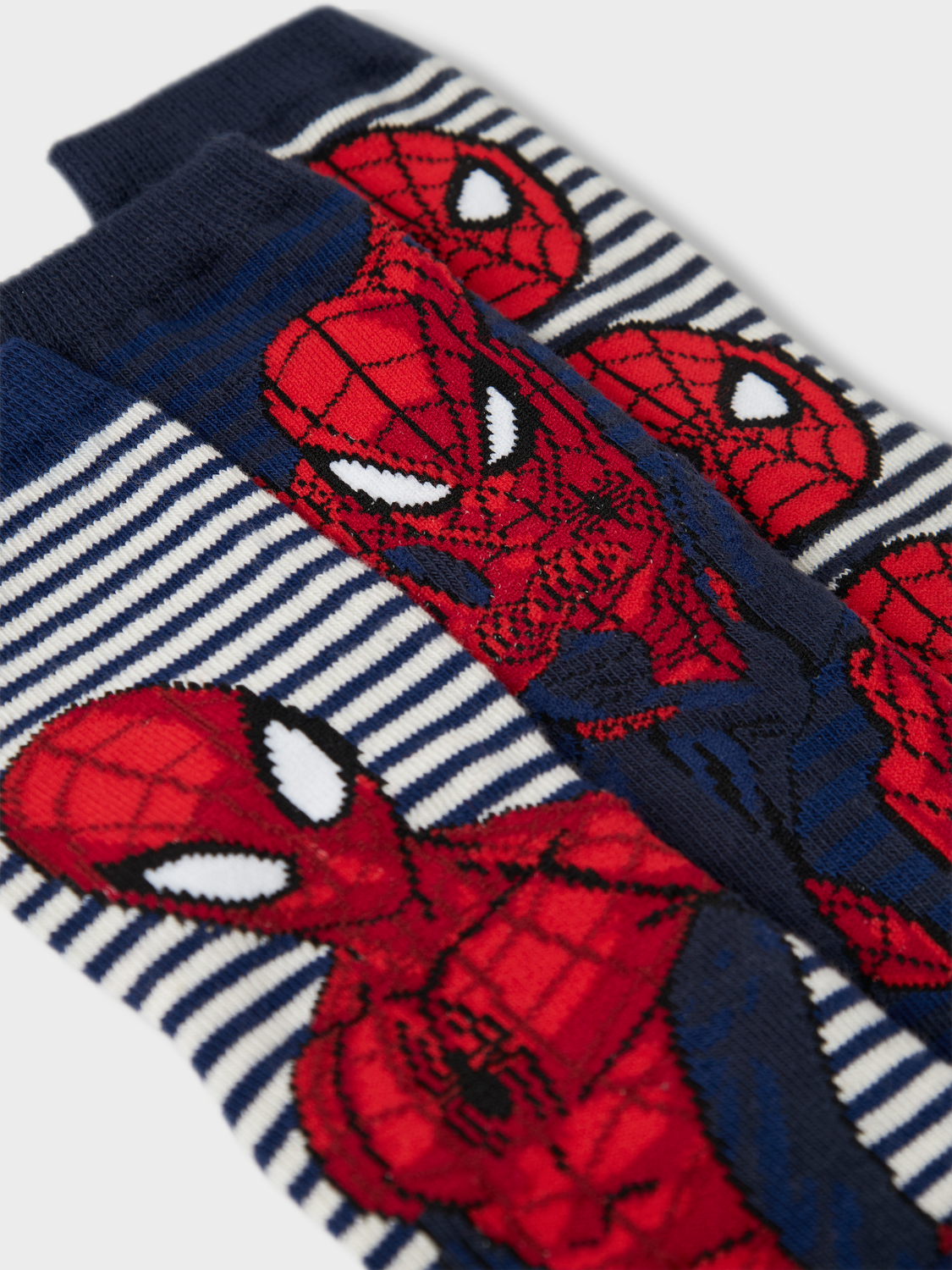 model_shot-front_full