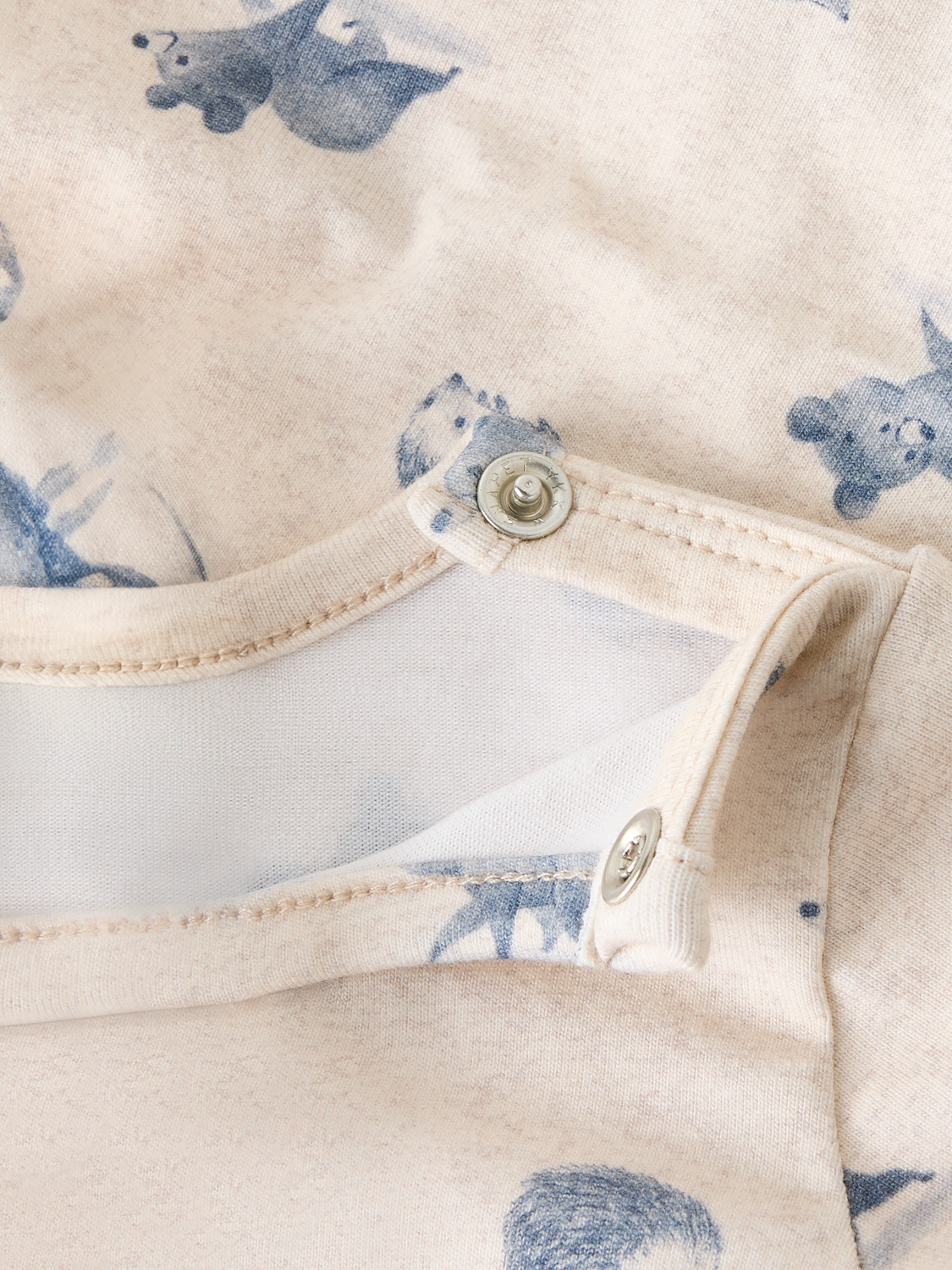 model_shot-front_full