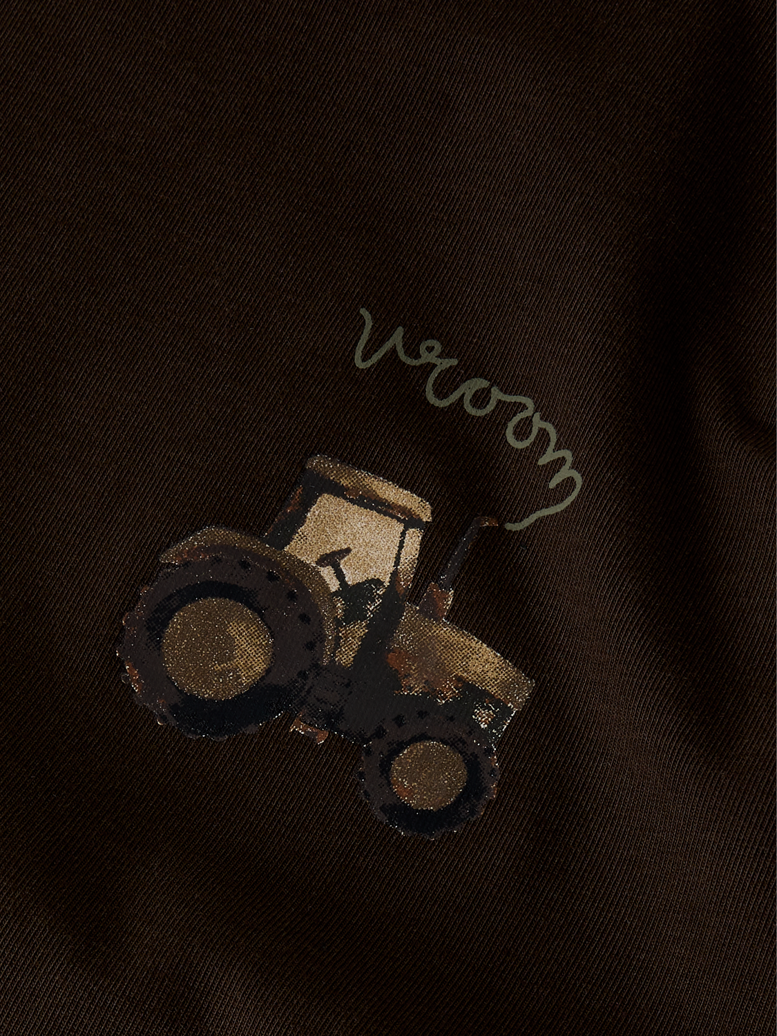 model_shot-front_full