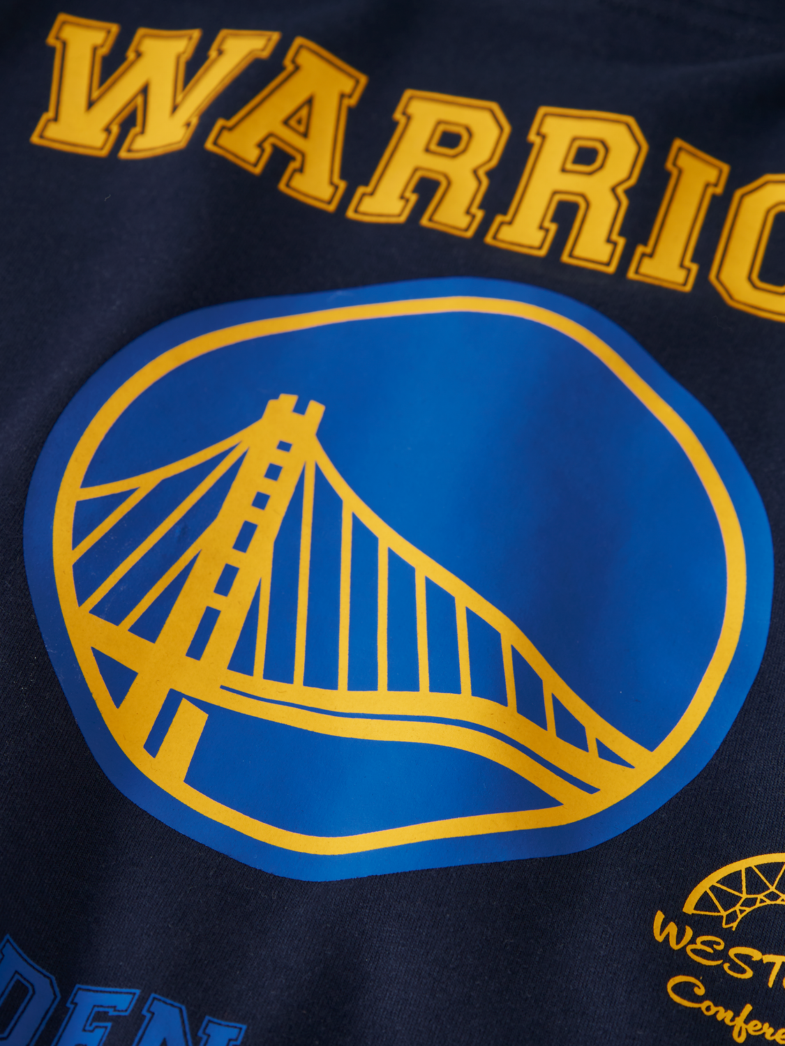 model_shot-front_full