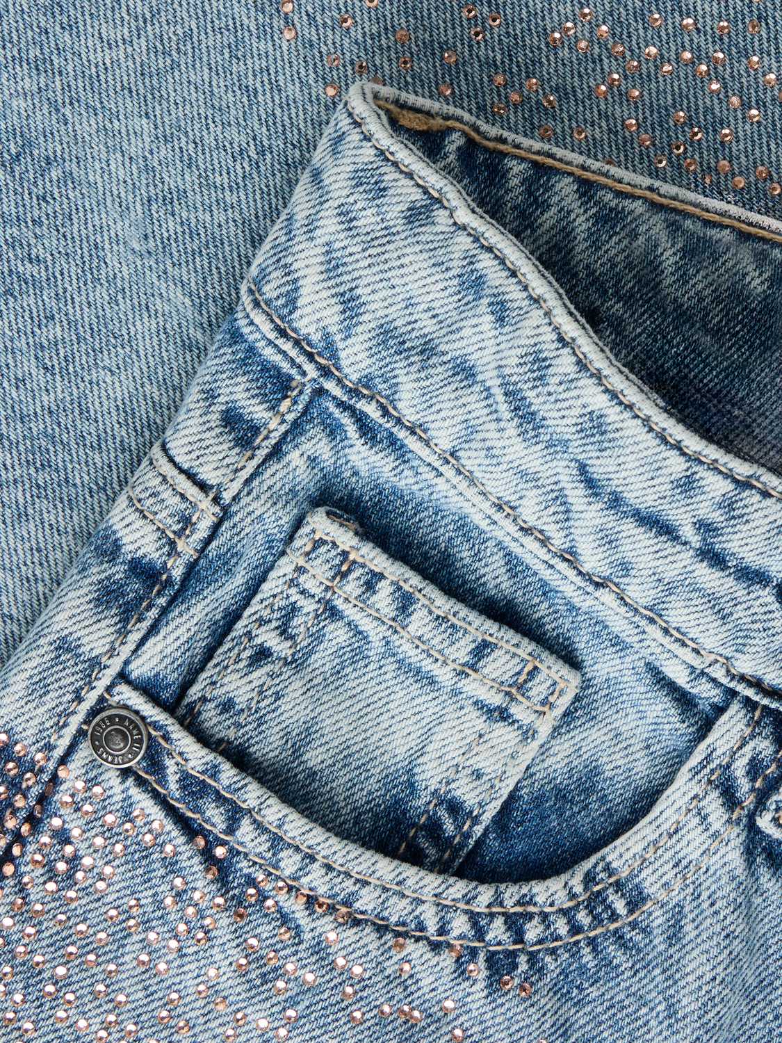 model_shot-detail