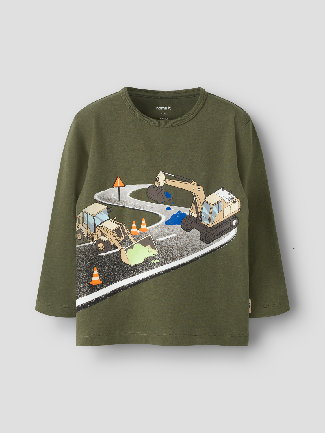 model_shot-front