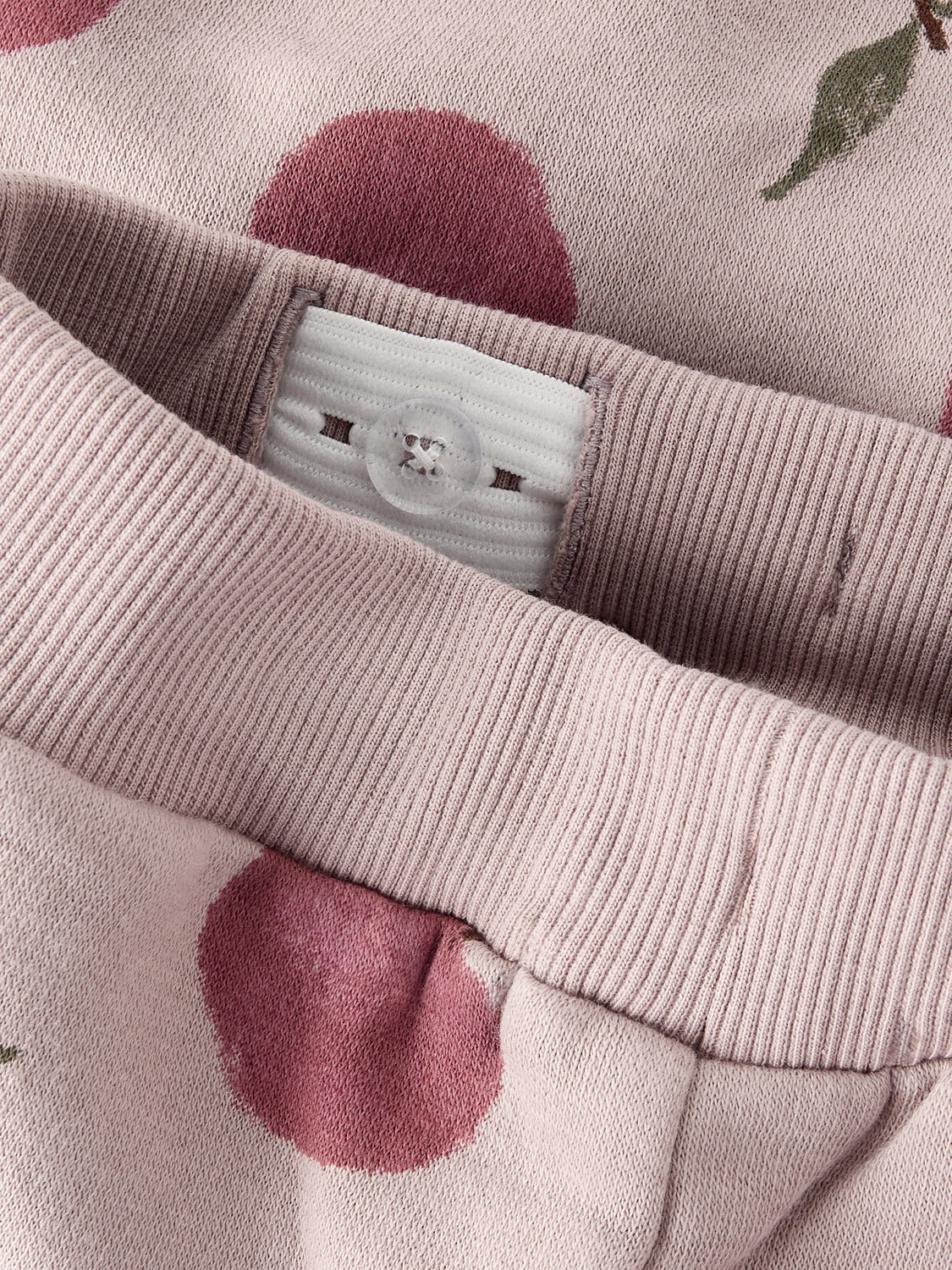 model_shot-front_full