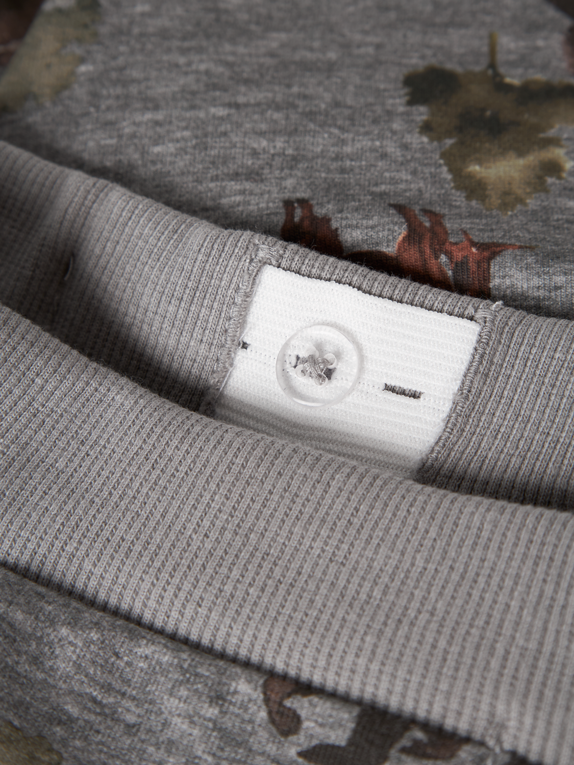 model_shot-front_full